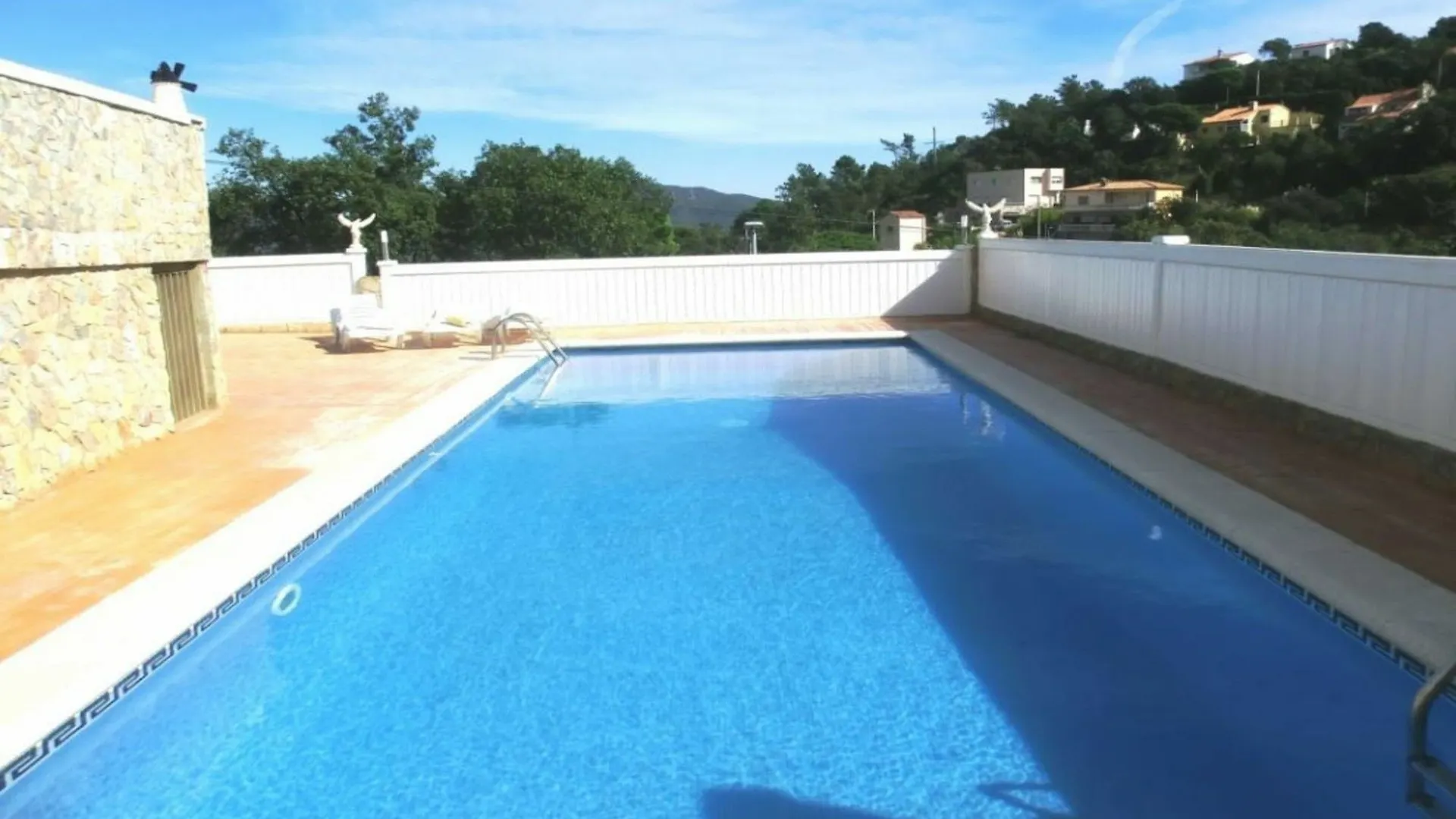 Villa In Lloret De Mar - 104839 By Mo Rentals 0*,